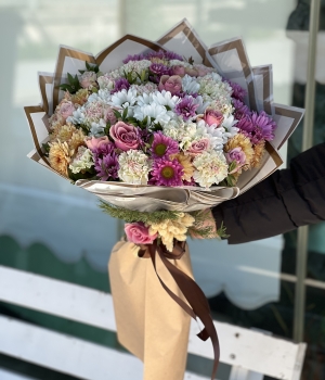 İthal Gül ve Mevsim Çiçeği Buket