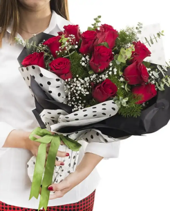 15 Adet Kırmızı Gül 